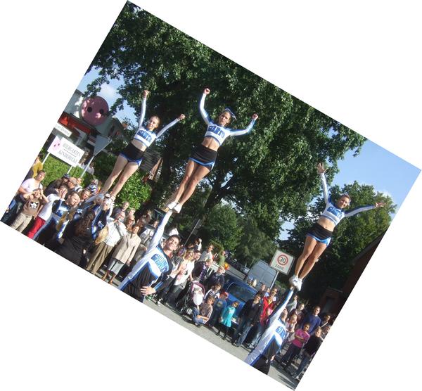 Cheerleader schief